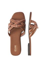 Dámske šľapky z ťavej kože s pleteným vzorom BUTYD-1222-1D(W26), pohľad na produkt zhora na bielom pozadí.