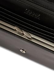 Čierna veľká kožená dámska peňaženka PORES-0974-99(Z25), detailný záber produktu, pohľad na bielom pozadí.