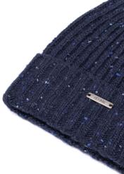 Pánsky vlnený klobúk v tmavomodrej farbe CZAMT-0089-69(Z25) - detailný záber na bielom pozadí.