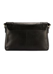 Čierna kožená taška cez rameno TORES-1266-9I(W26) - pohľad na produkt zozadu, na bielom pozadí.