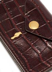 Malá dámska kožená peňaženka v bordovej farbe PORES-0890B-49(Z25) - detailný záber na bielom pozadí.