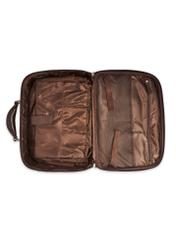 Hnedá kožená pánska taška na notebook TORMS-0482-89(Z25), pohľad na produkt zvnútra na bielom pozadí.