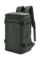 Pánsky cestovný batoh TORMN-0364-99(Z25) - diagonálny pohľad na produkt na bielom pozadí.