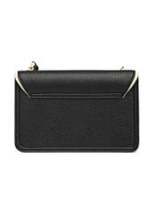 Malá čierna dámska kabelka TOREC-1015-9J(W26), pohľad na produkt zozadu na bielom pozadí.