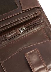 Stredne hnedá pánska peňaženka z pravej kože PORMS-0670-89(Z25), detailný záber produktu, pohľad na bielom pozadí.