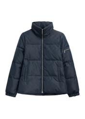 Dámska tmavomodrá bunda s monogramom a stojatým golierom KURDT-0694-7E(Z26)