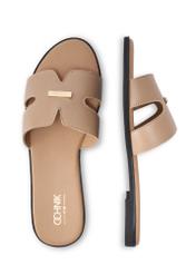 Béžové dámske žabky BUTYD-0725D-1B(W26), pohľad na produkt zhora na bielom pozadí.