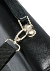 Pánska kožená aktovka TORMS-0478-99(Z25), detailný záber na pracku produktu, pohľad na bielom pozadí.