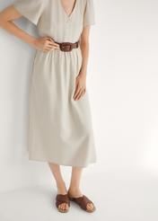 Dámske hnedé pletené žabky BUTYD-1254-1H(W26), pohľad spredu na produkt na nohách modelky.