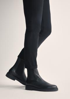 Čierne pánske kožené chelsea topánky BUTYM-0462-99(Z25)