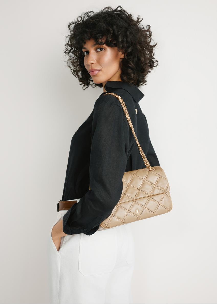 Bežová kožená dámska kabelka s retiazkou TORES-1110-1B(W26)