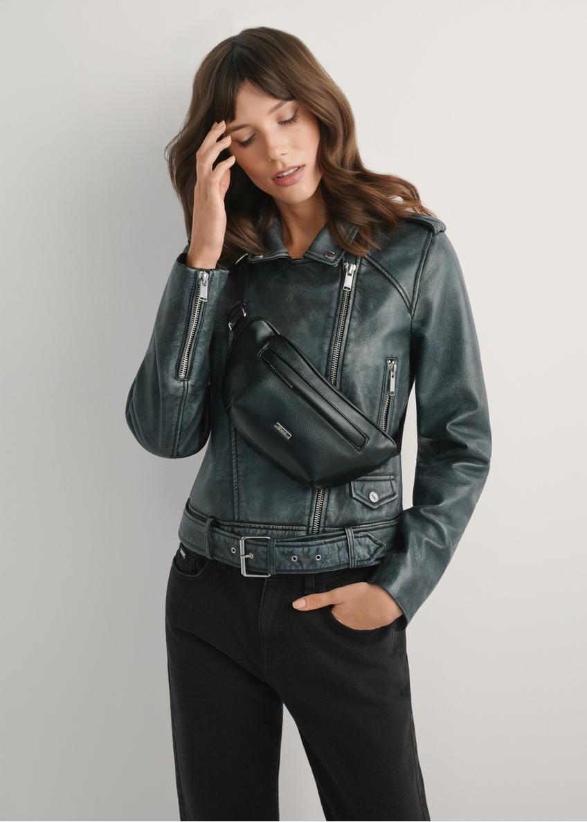 Čierna ľadvinka z imitácie kože TOREC-1194-99(W26)