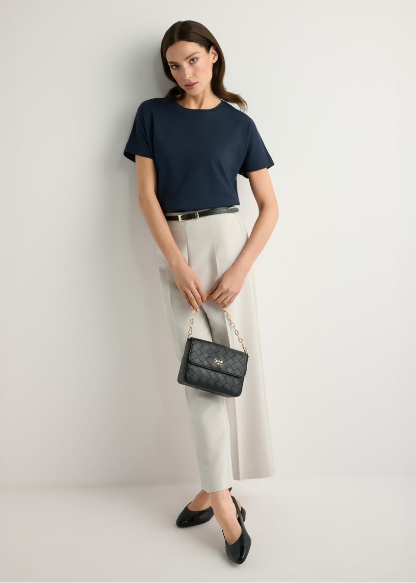 Čierna tkaná dámska kabelka TOREC-0767-9P(W26)