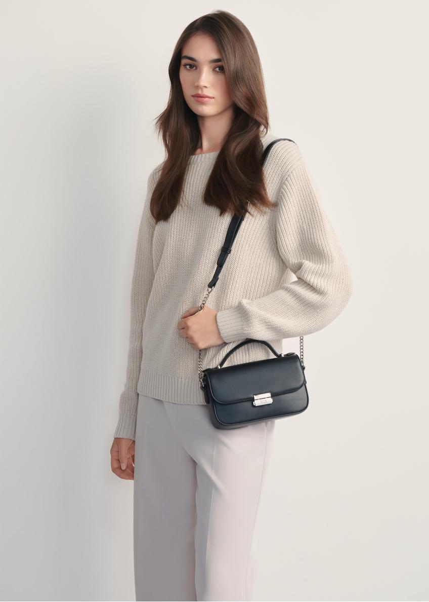 Čierna dámska crossbody kabelka TOREC-1066-99(Z25)