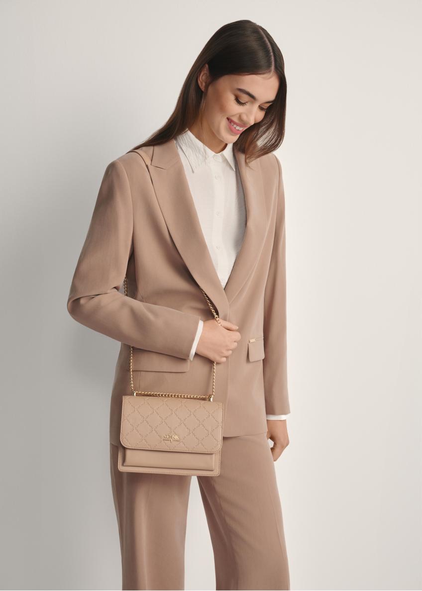 Beżowa torebka damska z monogramem TOREC-1155-1A(W26)