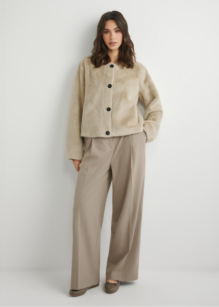 Krátky béžový dámsky kožuch FUTDP-0079-1A(W26)