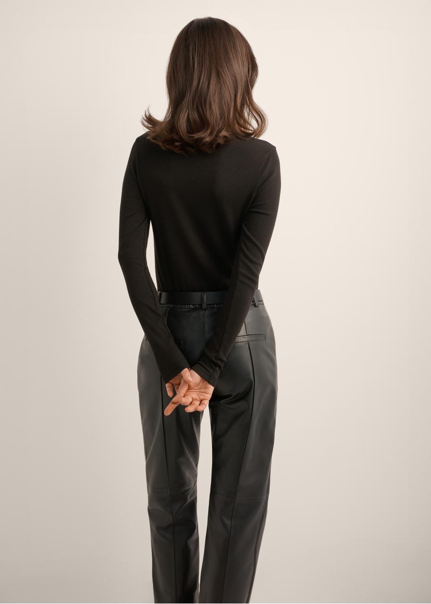 Czarny prążkowany longsleeve damski LSLDT-0058-99(Z26)