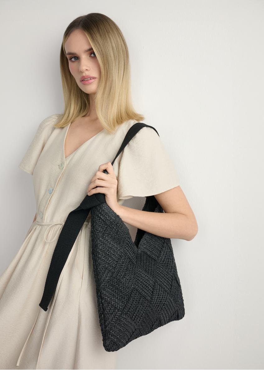 Čierna dámska kabelka z prírodného vlákna TOREC-1039-99(W26)