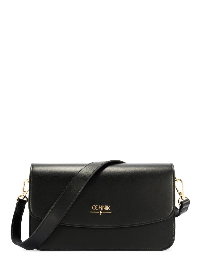 Čierna dámska kabelka z imitácie kože TOREC-1081-99(W26), pohľad spredu na bielom pozadí.