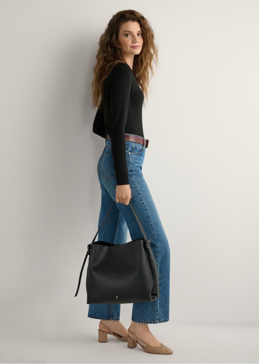 Čierna nákupná taška z imitácie kože TOREC-0903-99(W26)