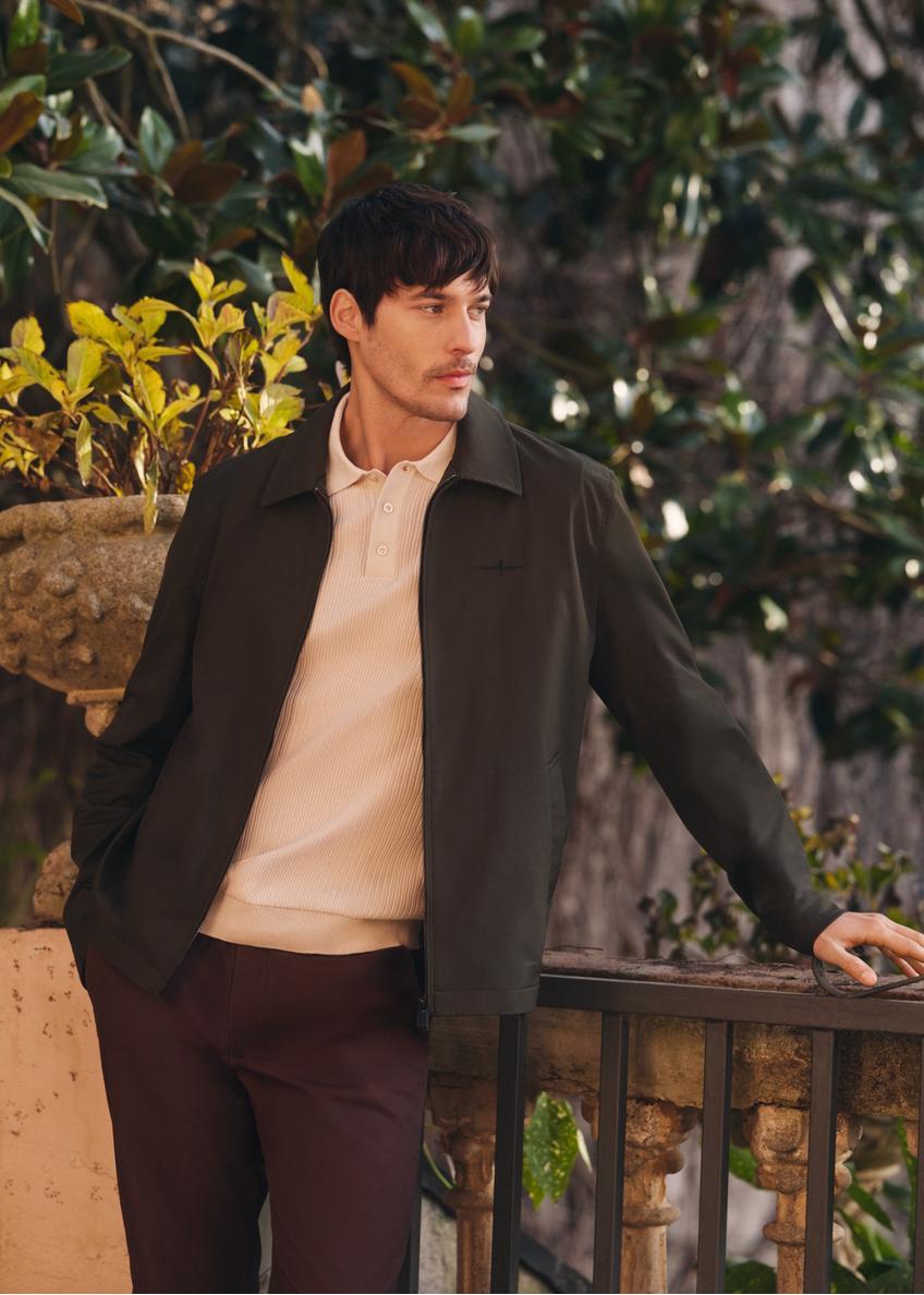 Pánska prechodná bunda v khaki farbe KURMT-0415-8D(W26)