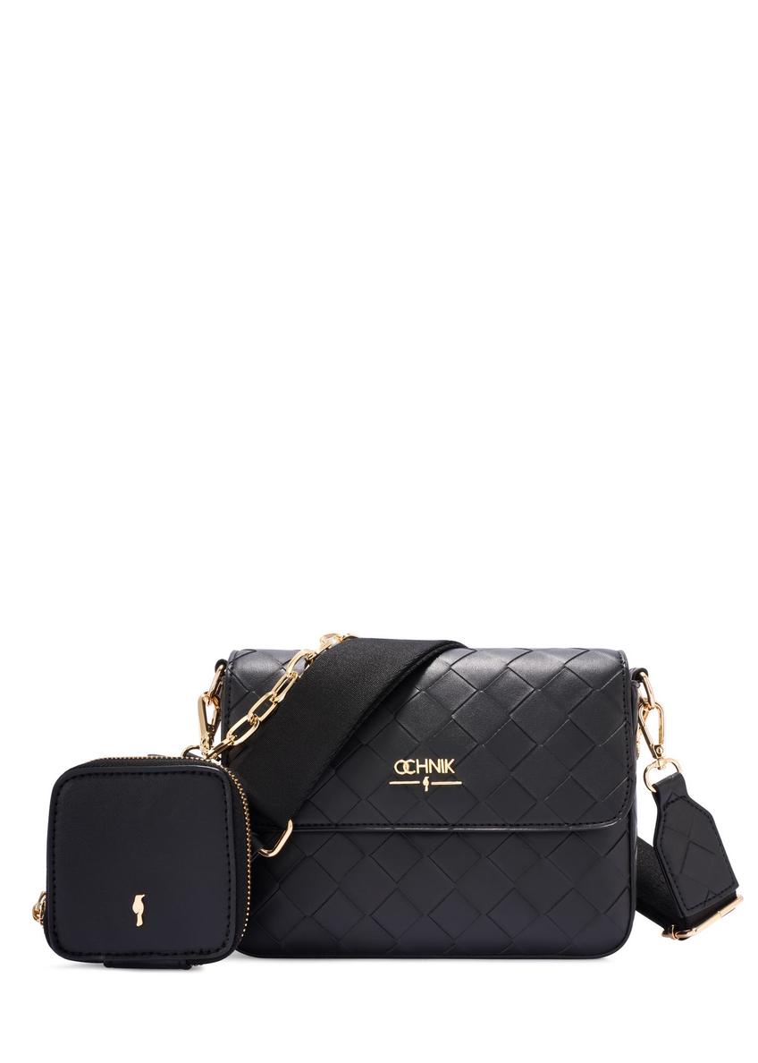 Čierna tkaná dámska kabelka TOREC-0767-9P(W26) - pohľad spredu na produkt, na bielom pozadí.