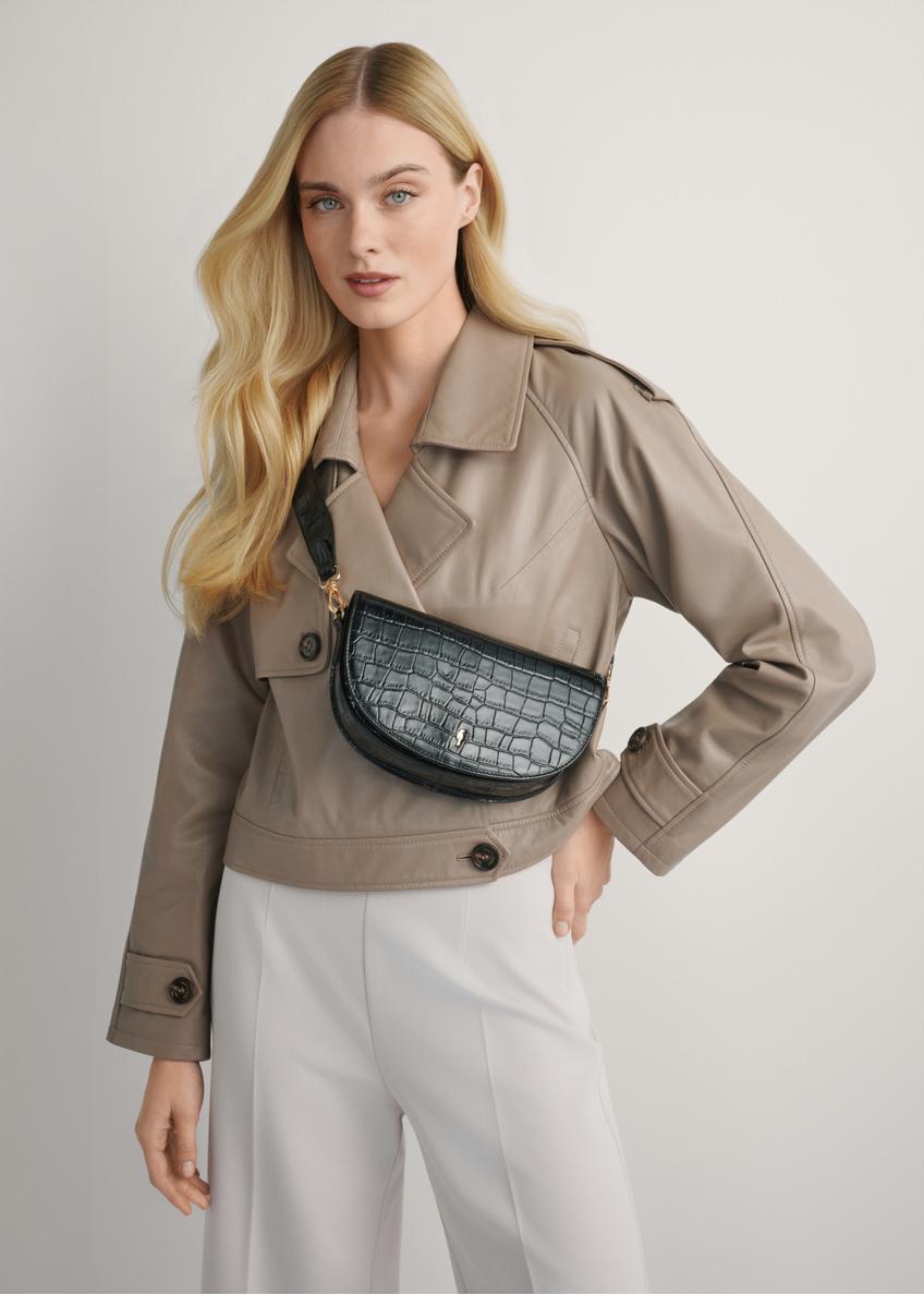 Čierna kožená polkruhová kabelka crossbody krokodílím vzorom TORES-1230-9G(W26)