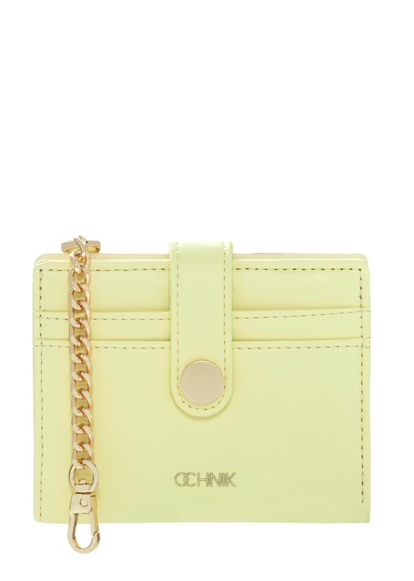 Malá svetložltá dámska peňaženka POREC-0430-2A(W26), pohľad spredu na bielom pozadí.