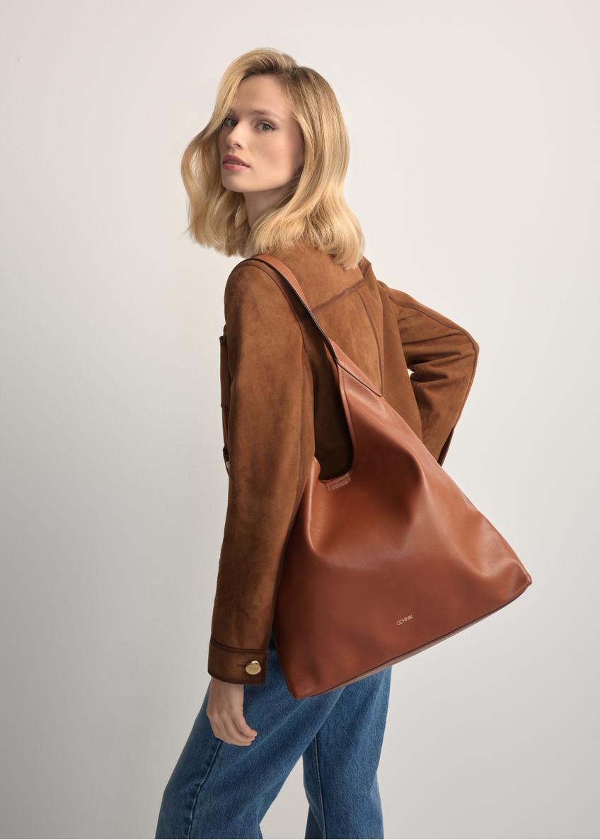 Veľká dámska kabelka v koňakovej farbe TOREC-1199-1F(W26)