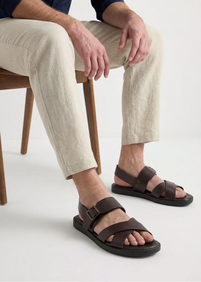 Pánske tmavohnedé kožené sandále  BUTYM-0537-1I(W26)