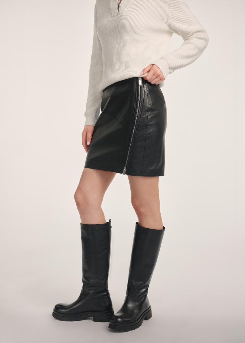 Čierna kožená minisukňa SPCDS-0079-3206(Z25)