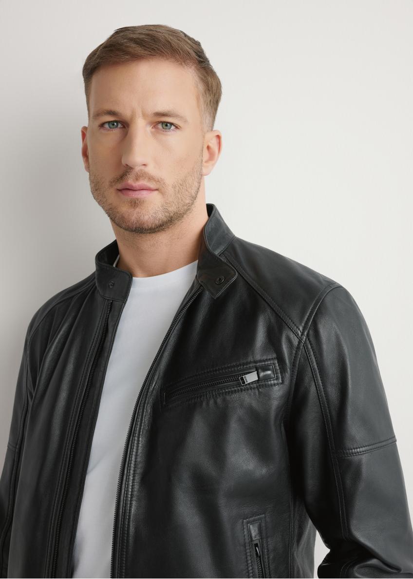 Pánska čierna kožená bunda KURMS-0400-99(W26)