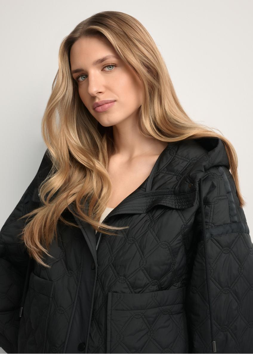 Čierna krátka oversize prešívaná bunda KURDT-0660-99(W26)