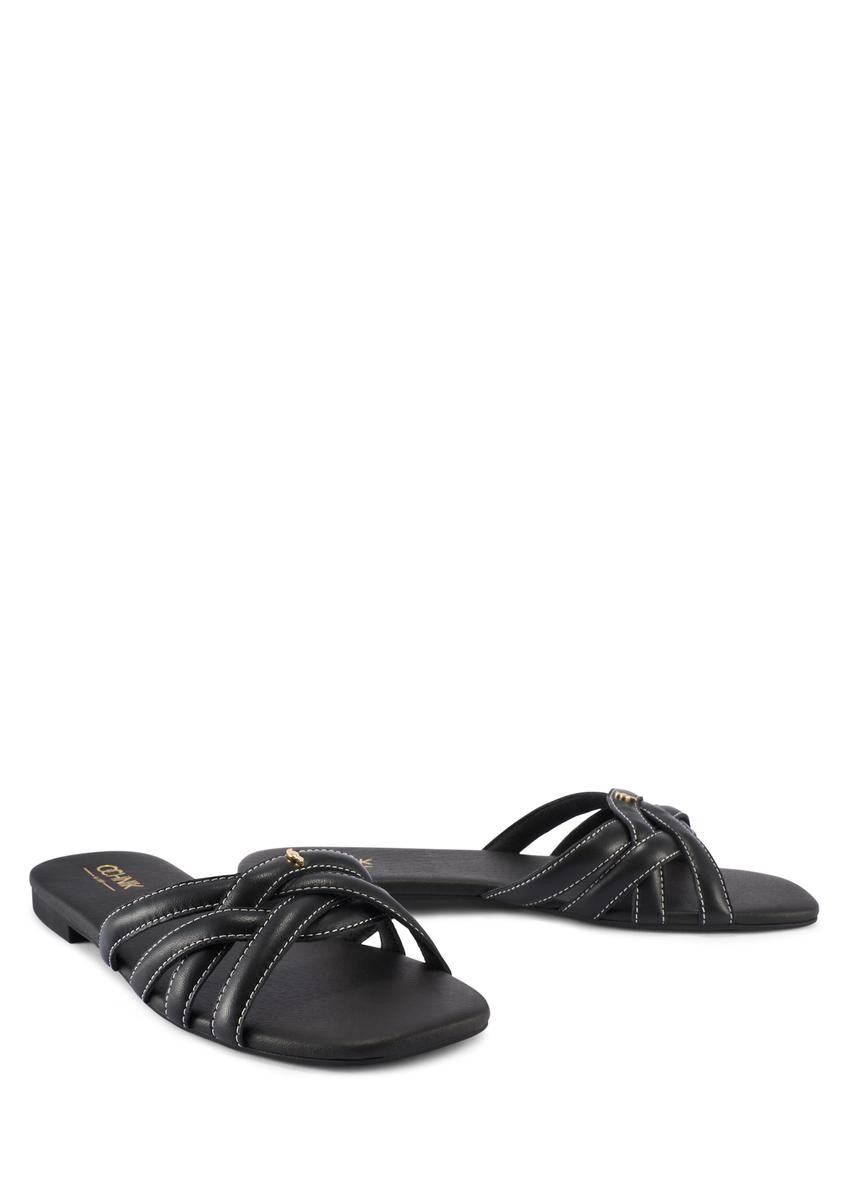 Čierne kožené dámske šľapky s pleteným detailom BUTYD-1222-99(W26)