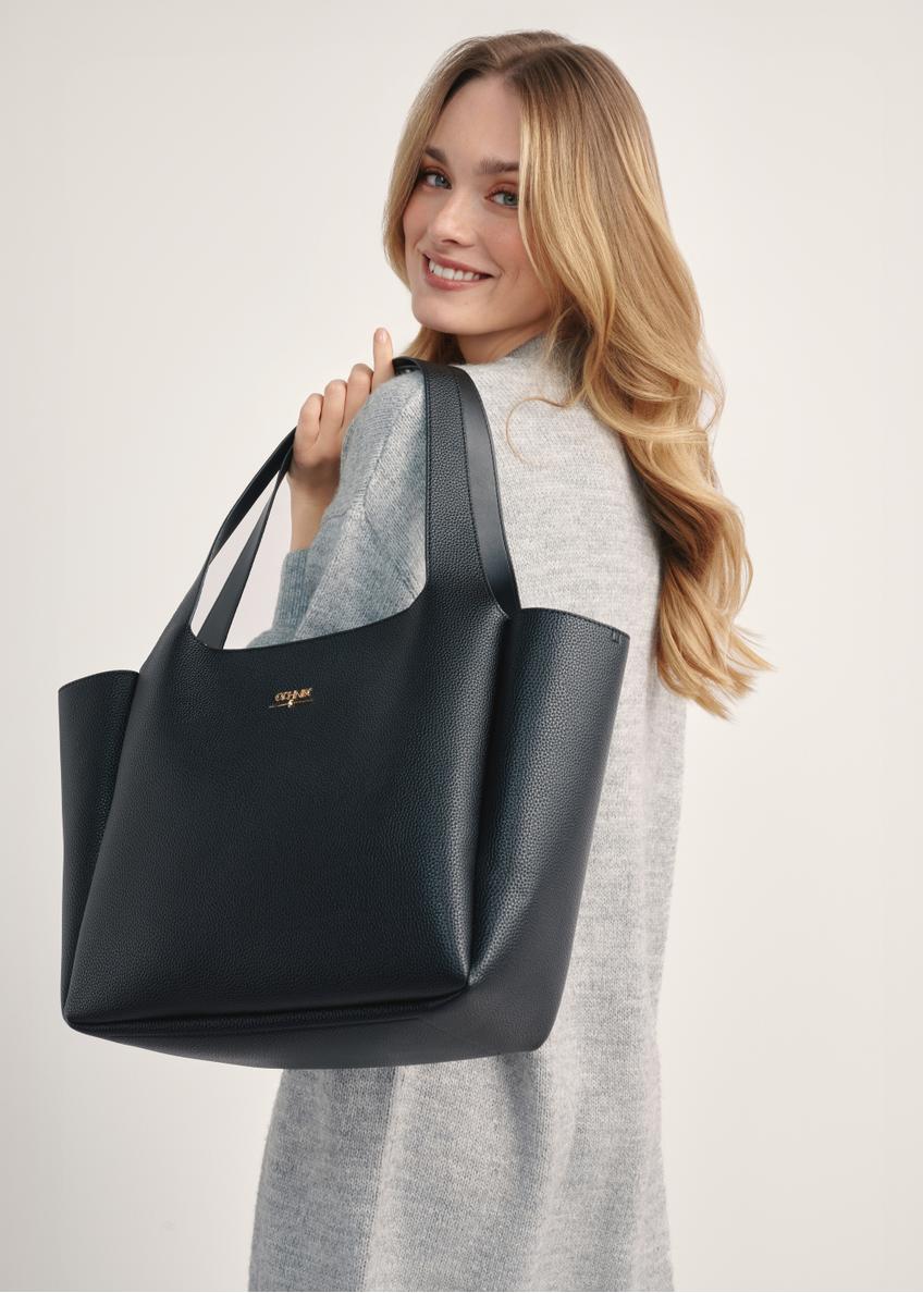 Čierna klasická dámska shopper kabelka TOREC-1060-99(Z25)